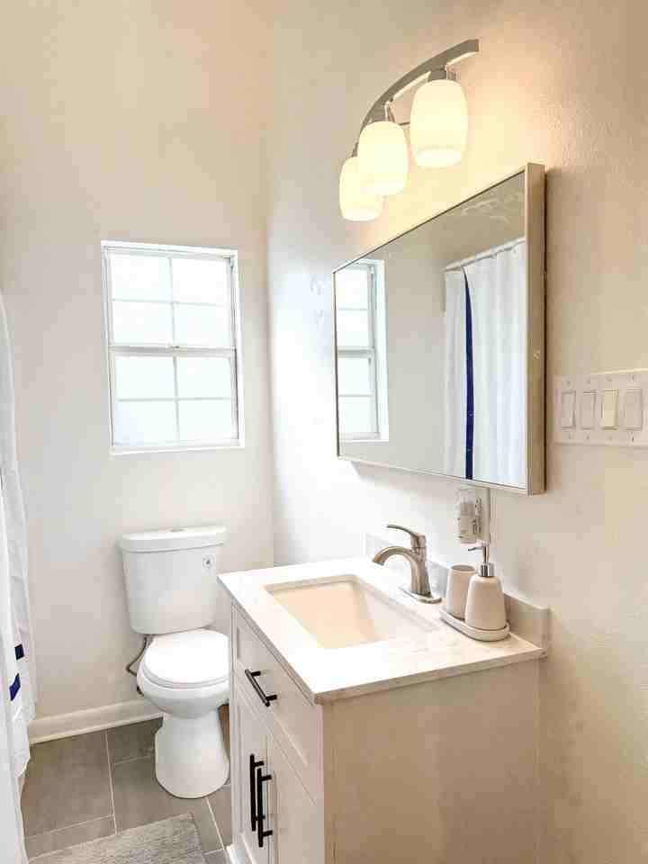 2909 Saint Peter St #2911 - Photo 4 of 8