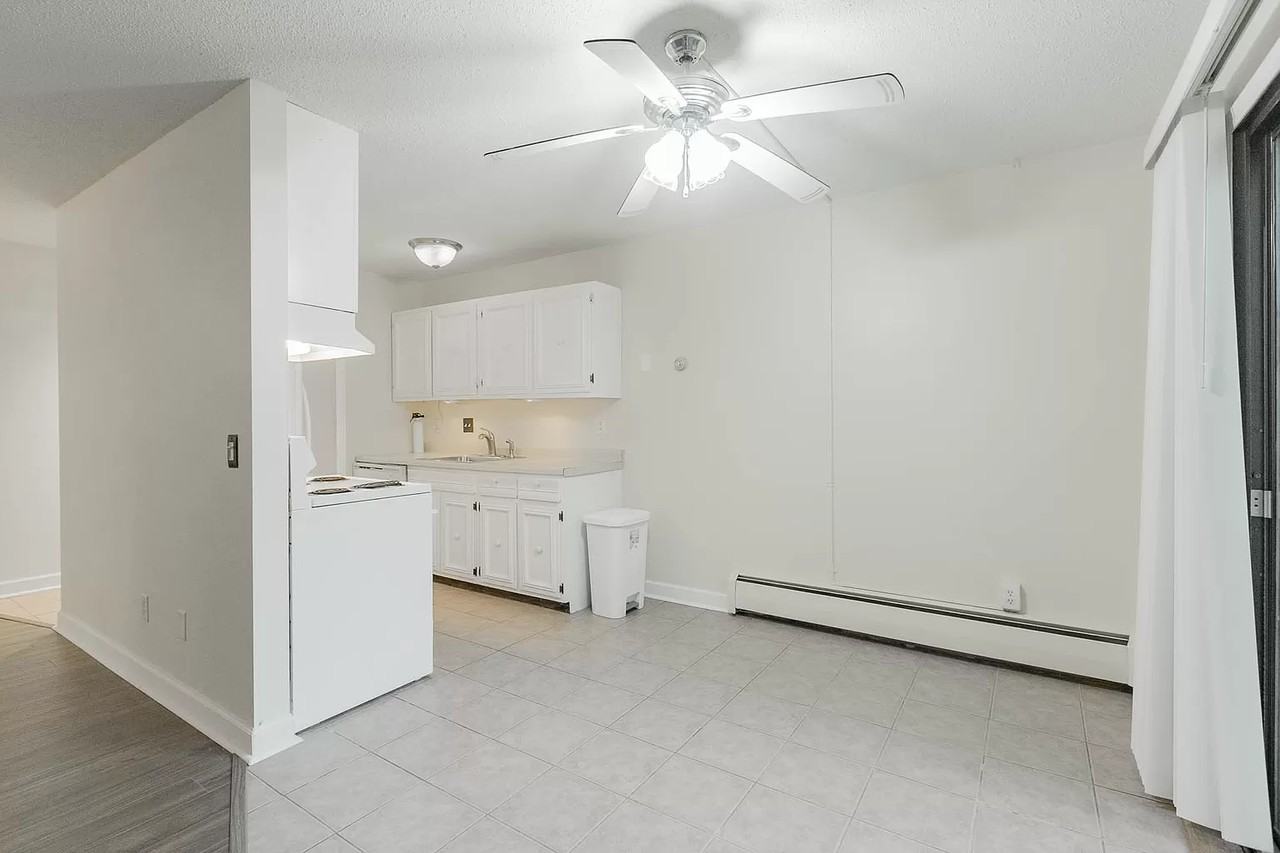 804 Old Settlers Trl #4 - Photo 2 of 25