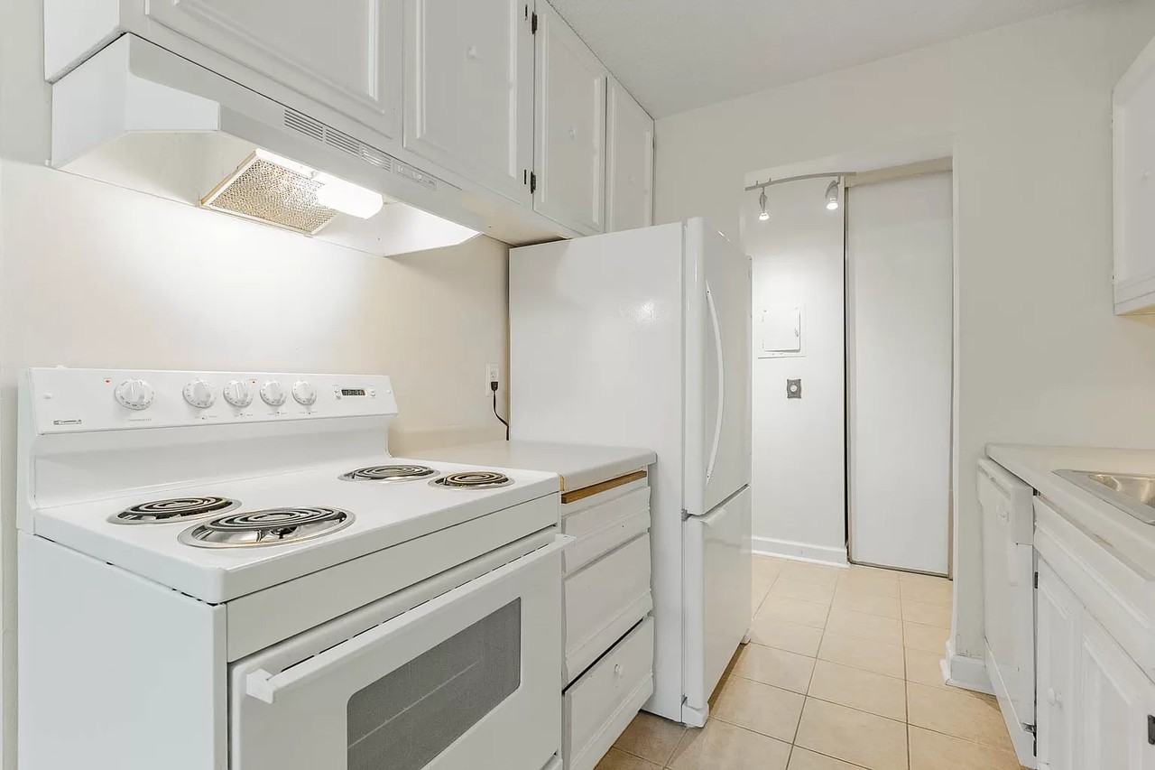 804 Old Settlers Trl #4 - Photo 4 of 25