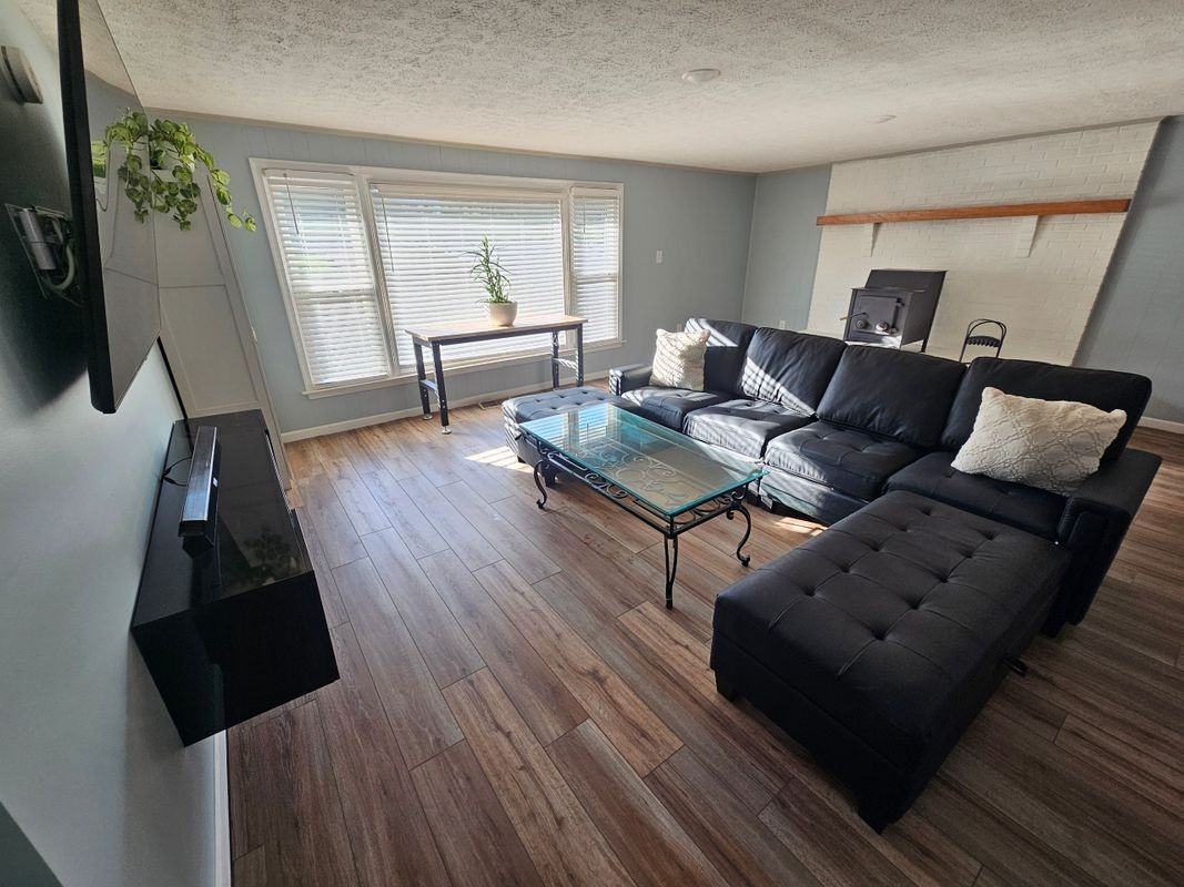 5002 E Point Rd - Photo 2 of 5