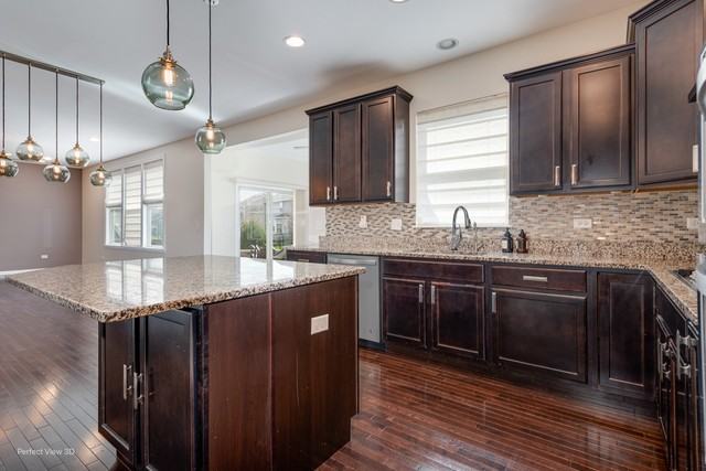 3724 Honey Locust Drive - Photo 3 of 26