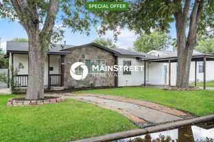 430 Blakeley Dr - Photo 1 of 1