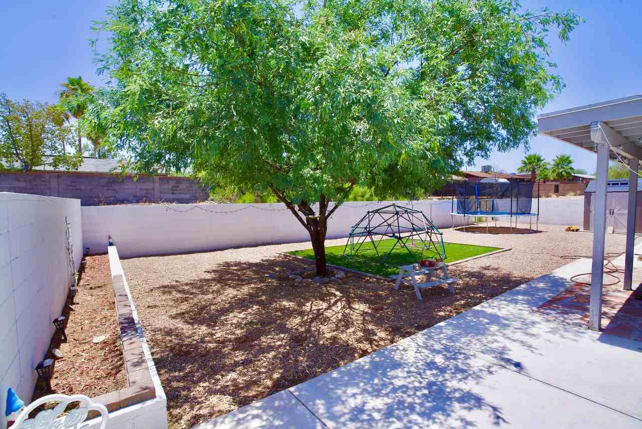 8418 E Fond Du Lac Dr #NA - Photo 2 of 14