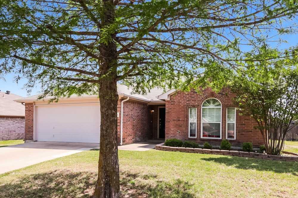 420 Fireside Pl - Photo 3 of 16