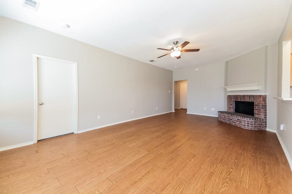 420 Fireside Pl - Photo 5 of 16