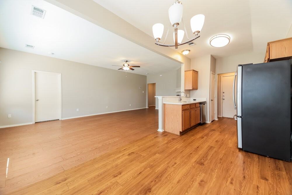 420 Fireside Pl - Photo 6 of 16