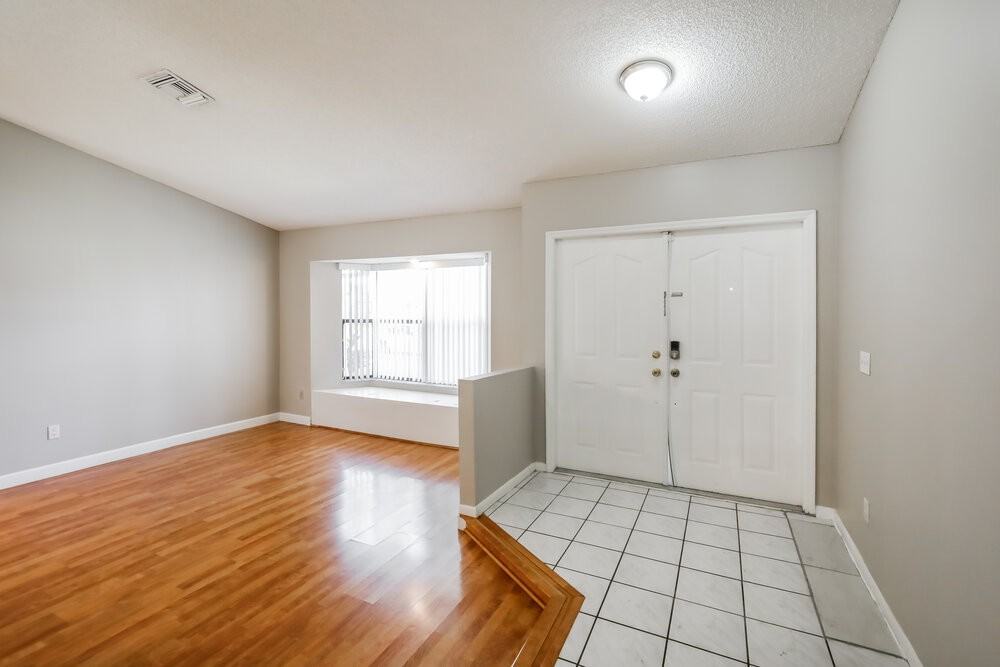 7715 Nw 21st Ct - Photo 3 of 16