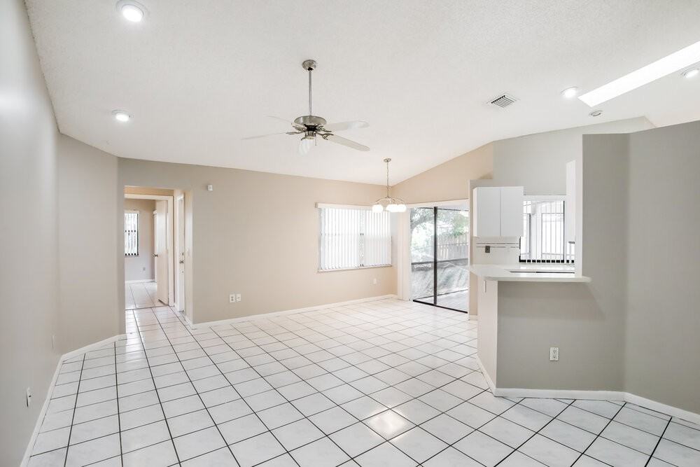 7715 Nw 21st Ct - Photo 7 of 16