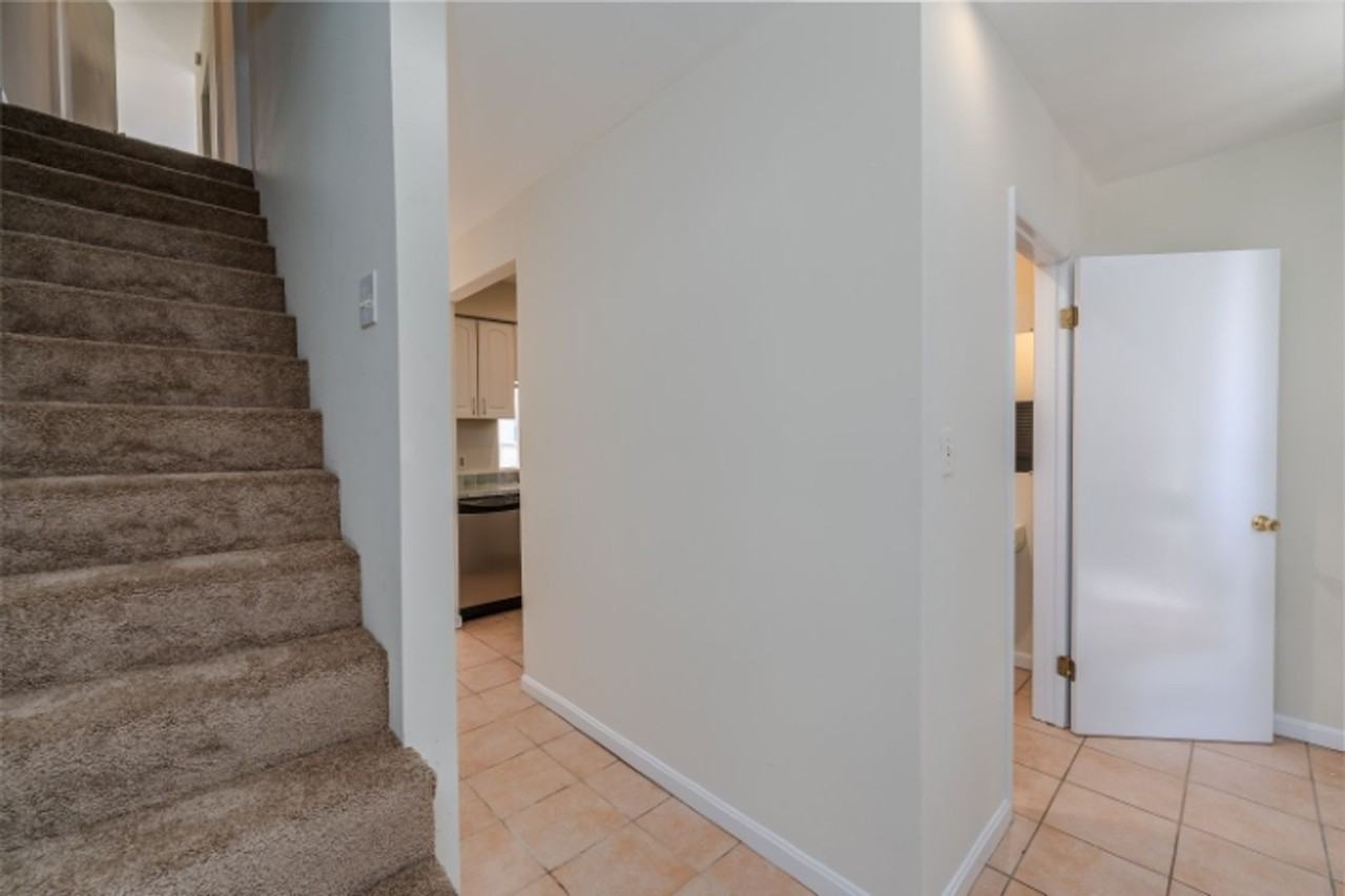 4301 Falls Rd - Photo 2 of 20