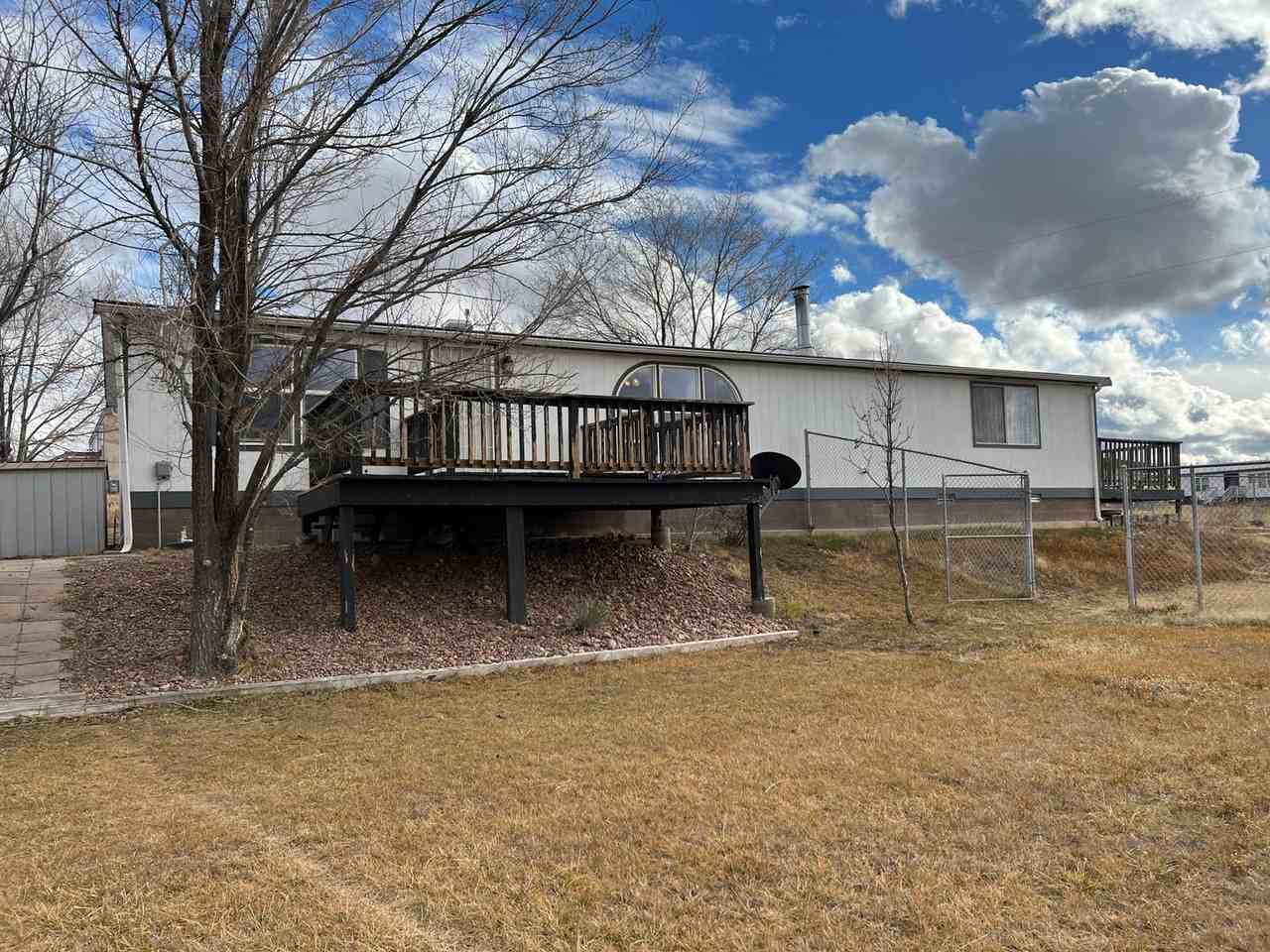 1225 W Valley View Dr - Photo 2 of 28