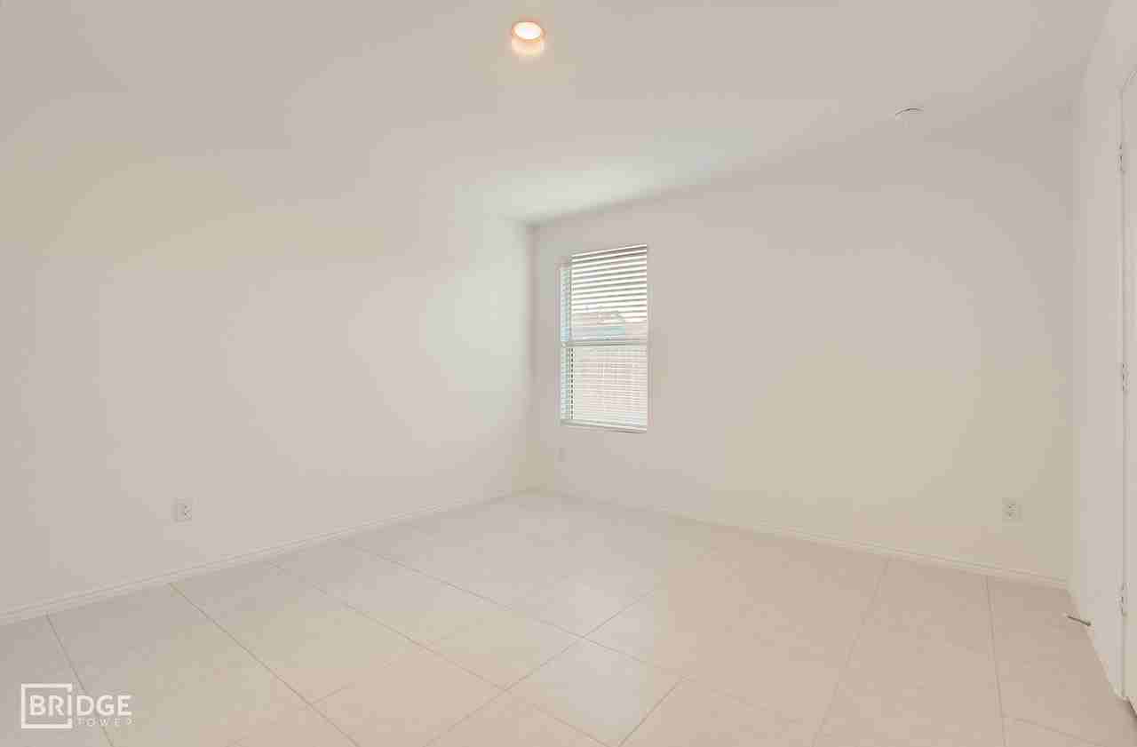 305 Dry Canyon Way - Photo 2 of 19