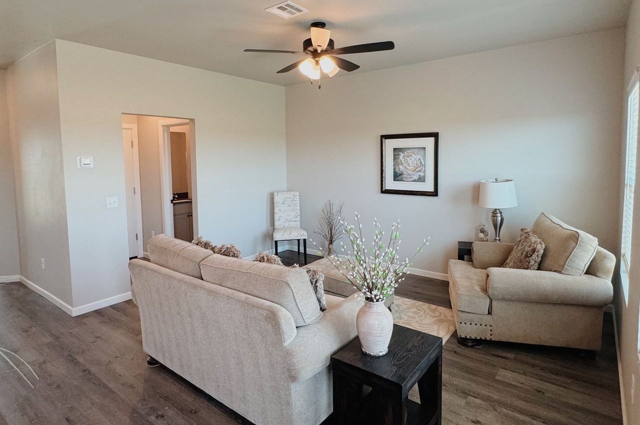 7723 Owen Ln - Photo 3 of 31