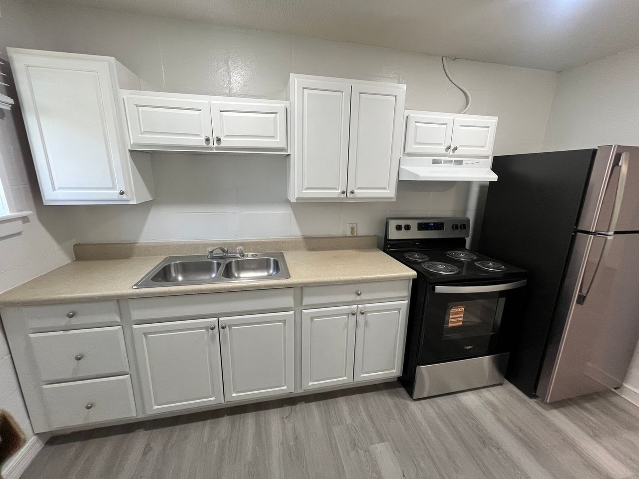 812 Floyd St Ne - Photo 3 of 13