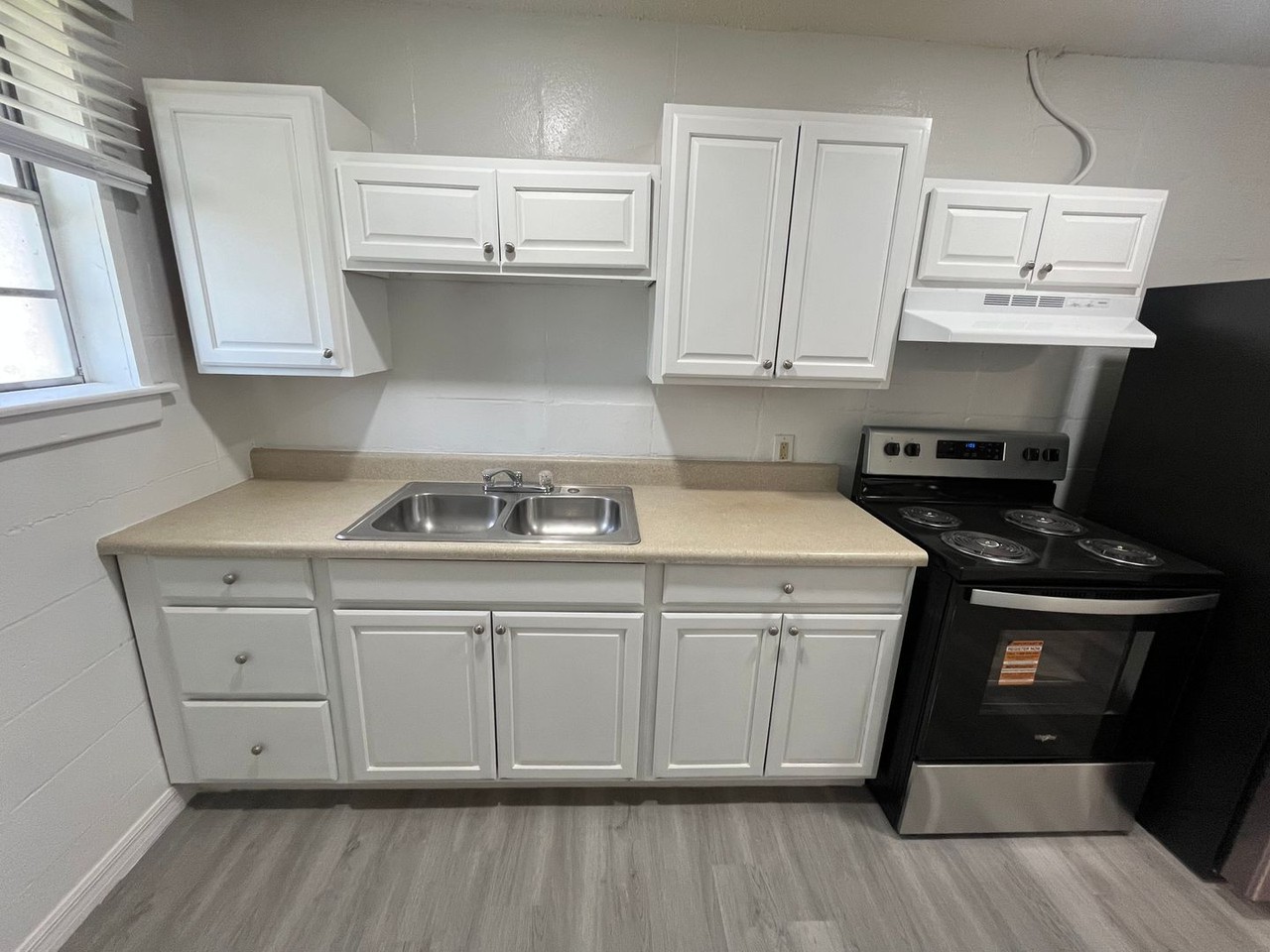 812 Floyd St Ne - Photo 4 of 13