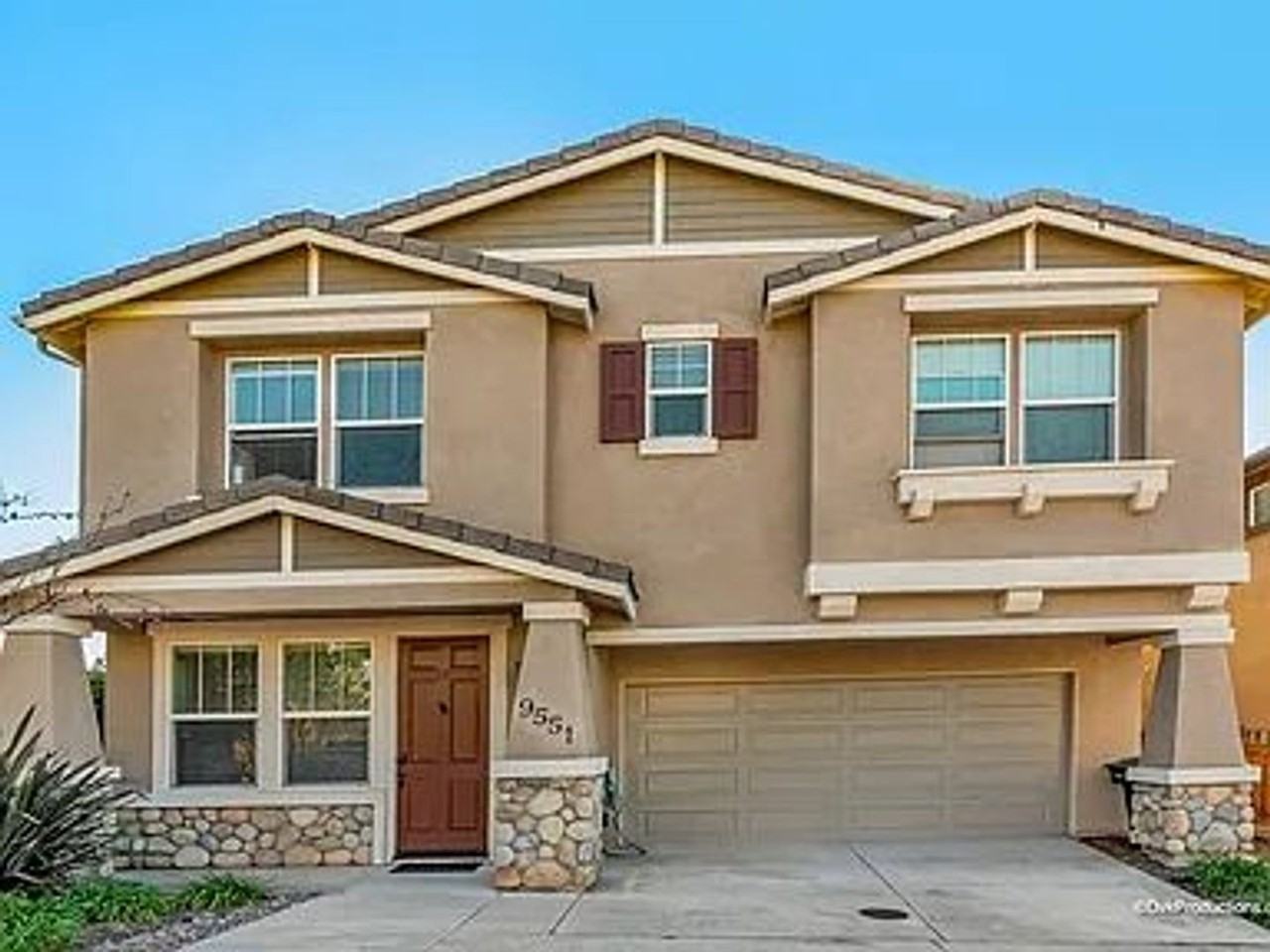 9551 Milden St - Photo 2 of 23