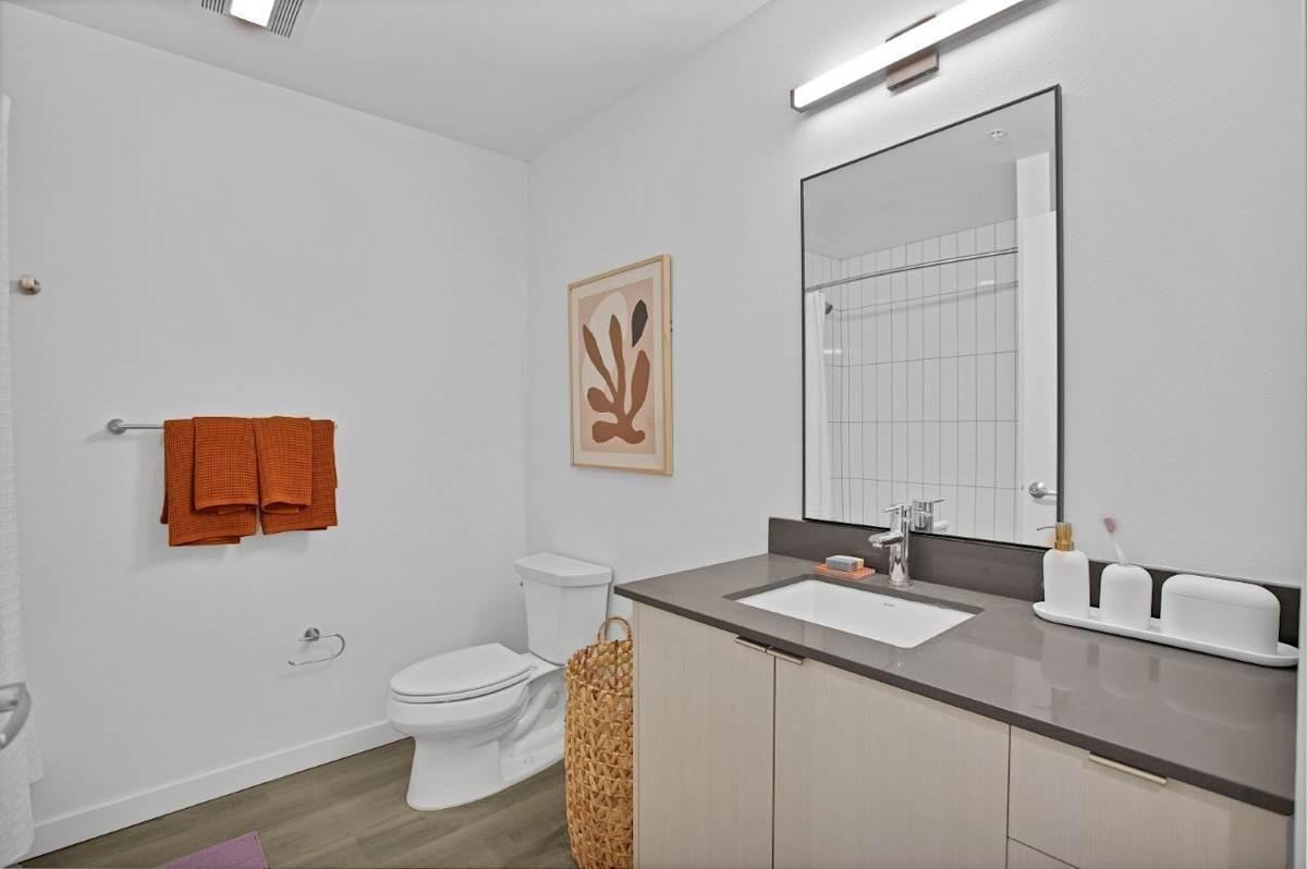 15 Nw Park Ave - Photo 3 of 28