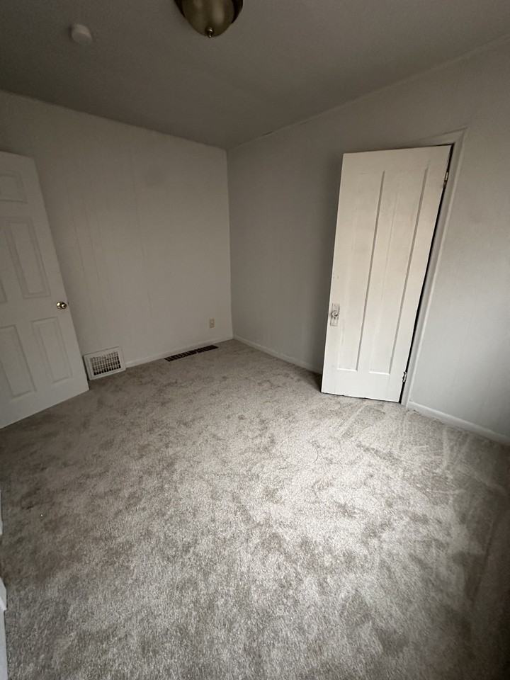 15476 Sorrento St #1 - Photo 3 of 22