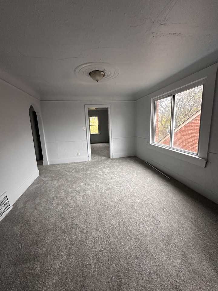 15476 Sorrento St #1 - Photo 4 of 22