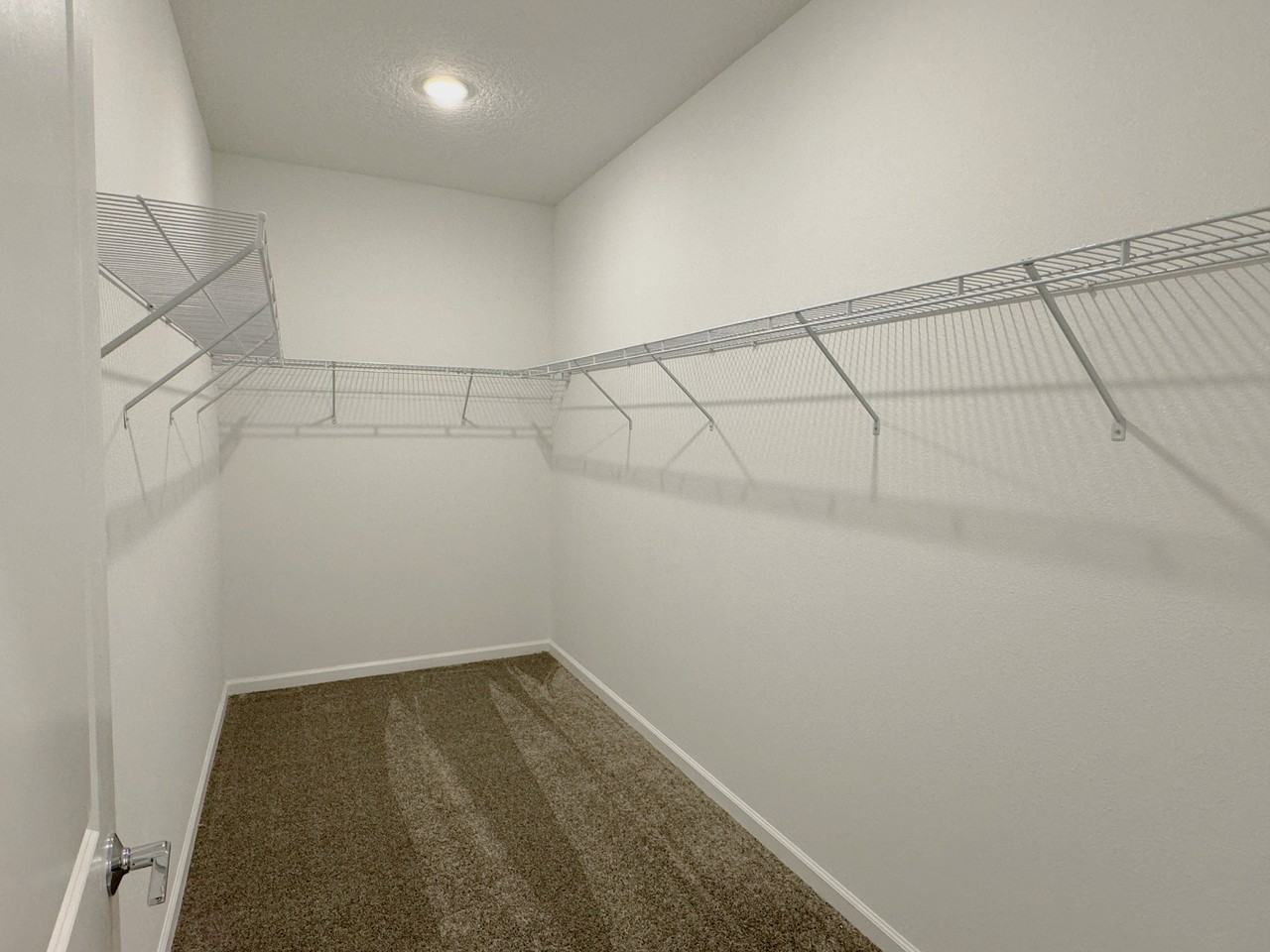 4197 Jespersen St - Photo 4 of 20