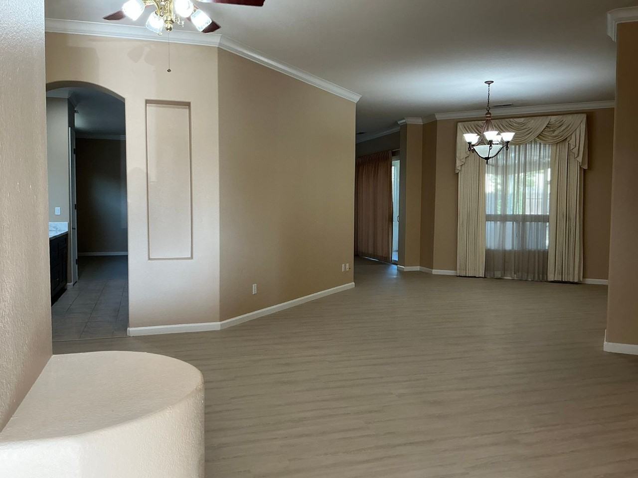 1750 Bella Terra Dr - Photo 3 of 29
