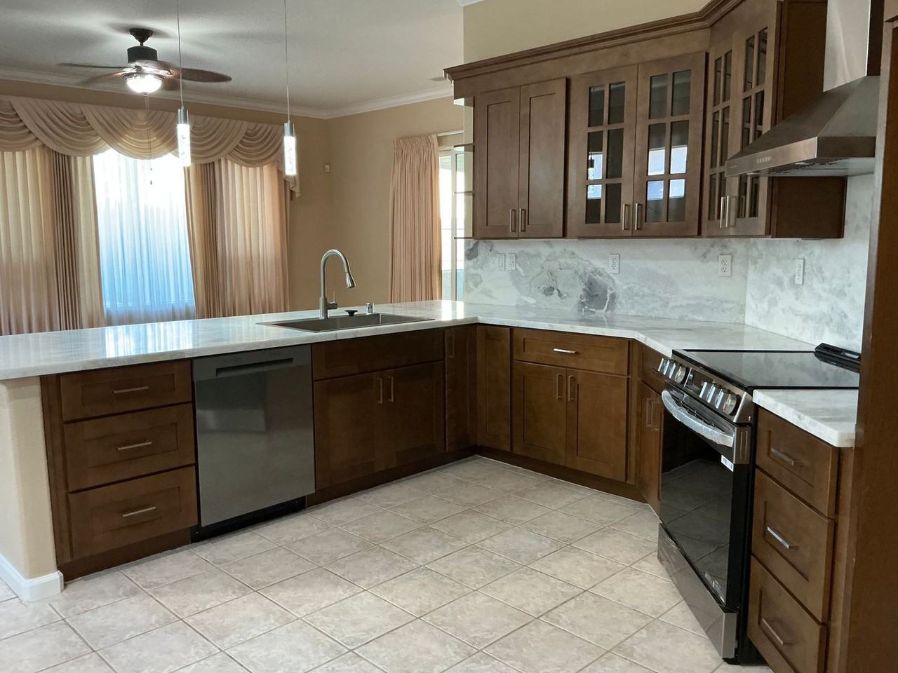1750 Bella Terra Dr - Photo 5 of 29
