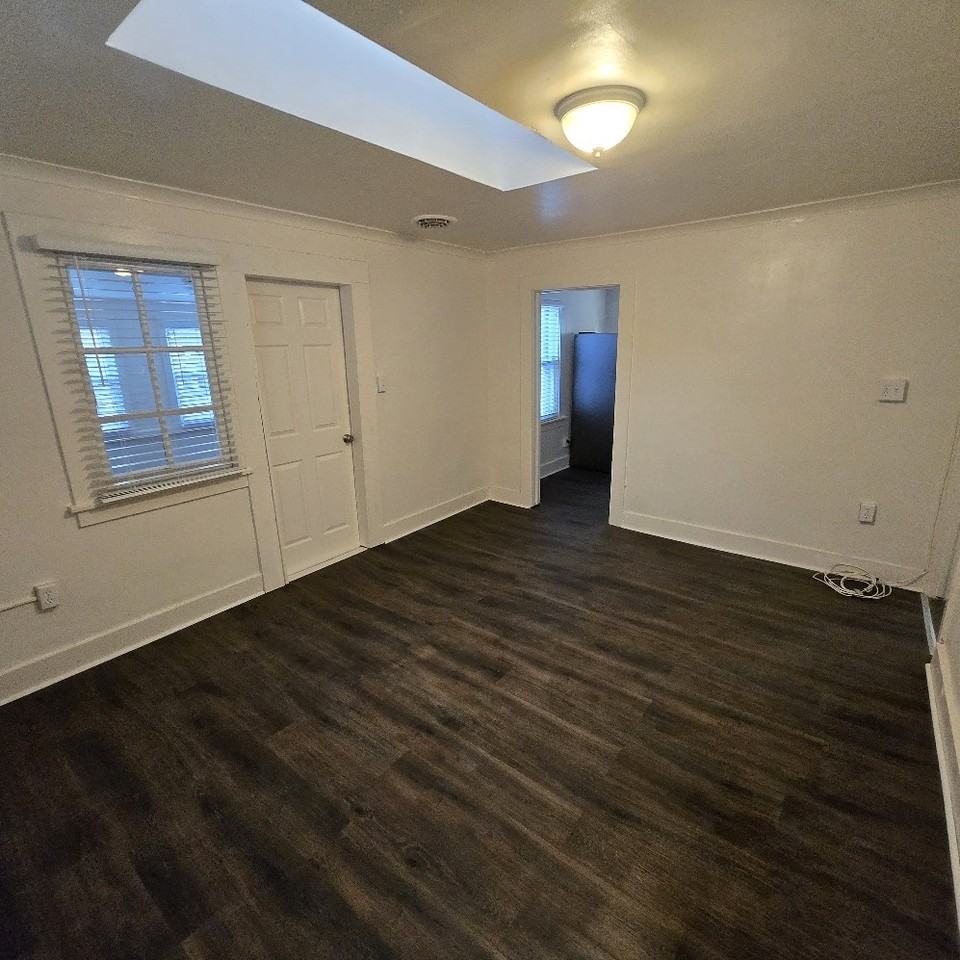 167 Meigs St #2ndFL - Photo 6 of 12