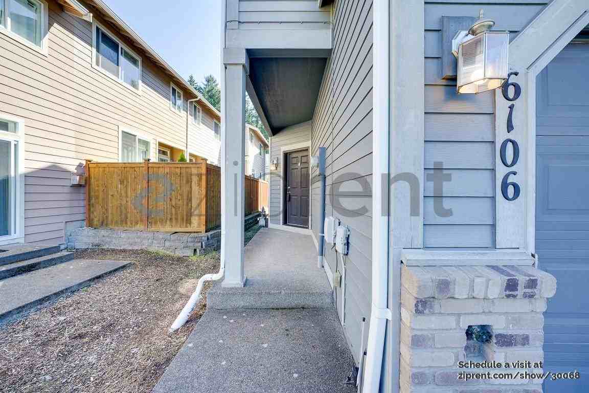 6106 Alexander Ave Se - Photo 4 of 29