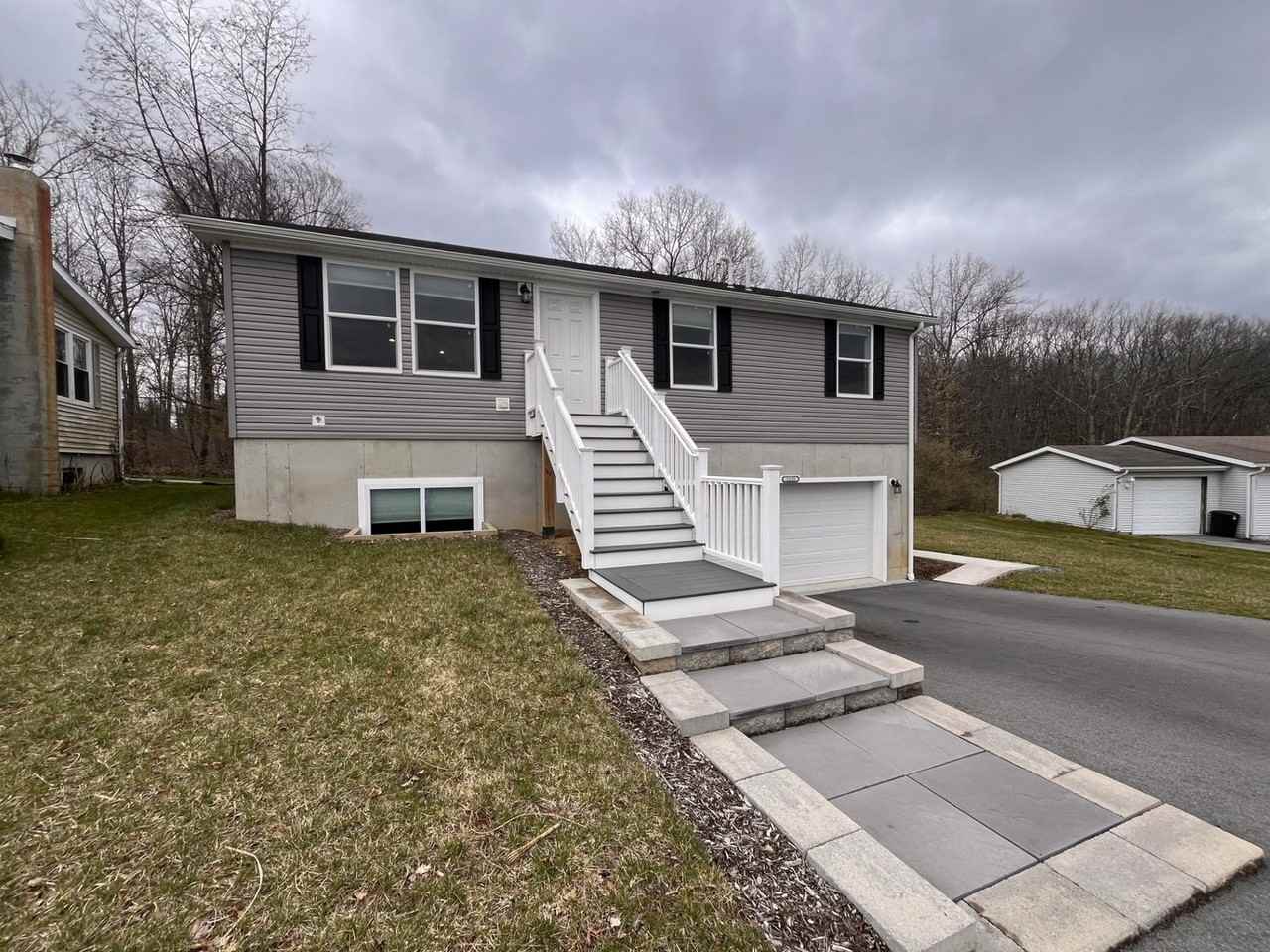 1221 Ghaner Rd - Photo 2 of 31