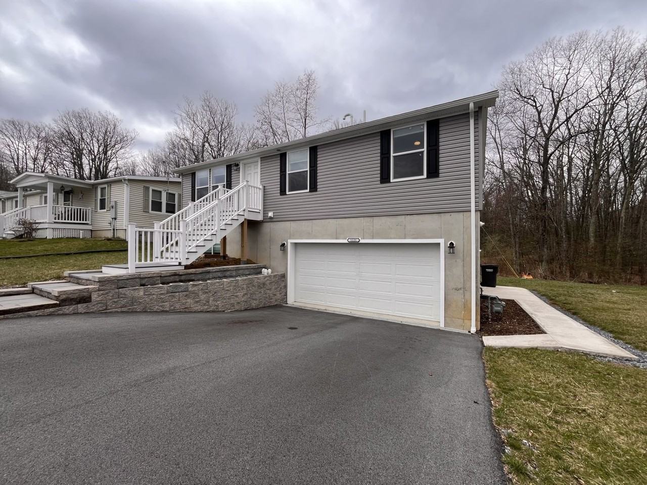 1221 Ghaner Rd - Photo 3 of 31