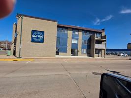 featured image of 140 W Pearl St