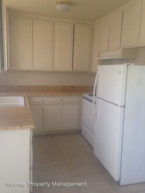 2516 Erskine Creek A&B - Photo 3 of 13