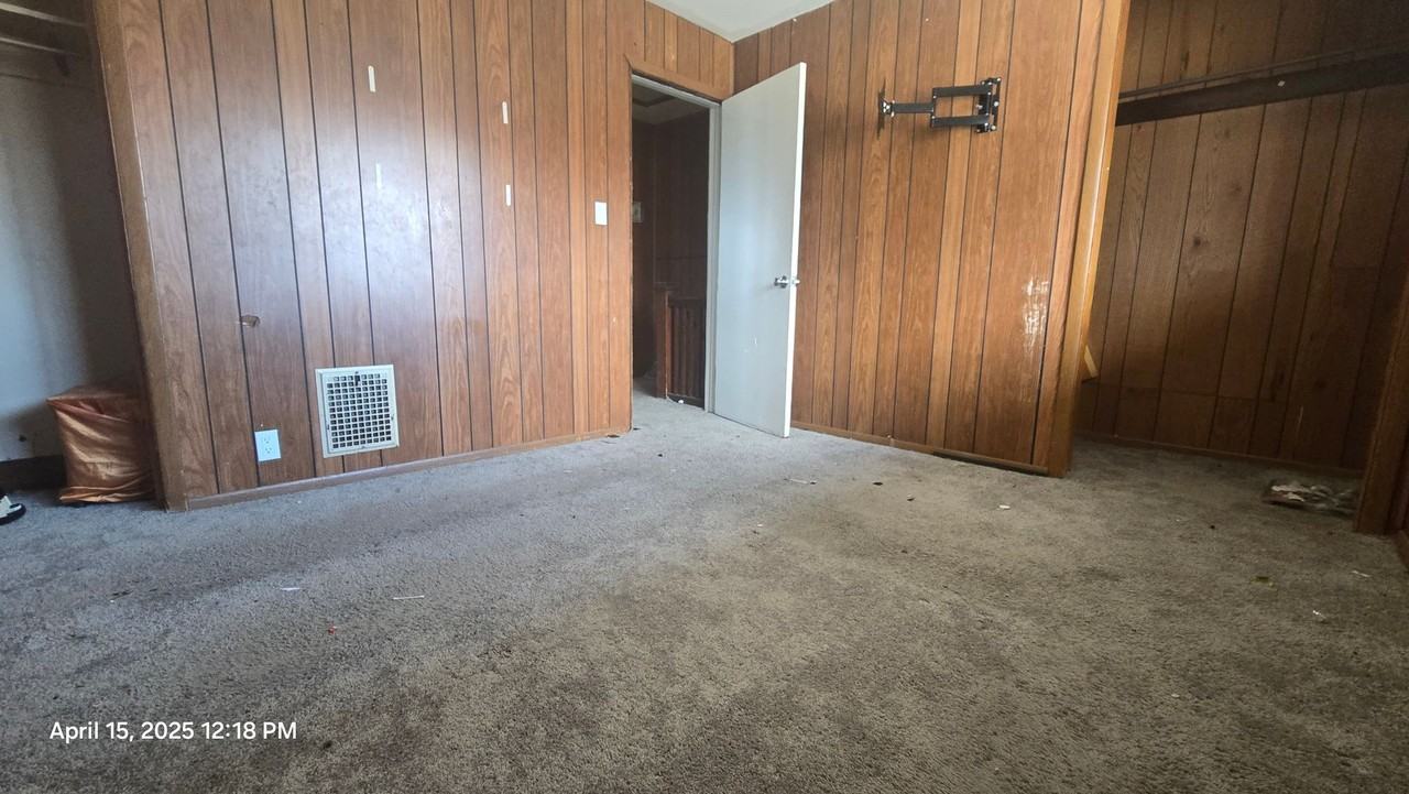 1007 Wool St - Photo 5 of 6