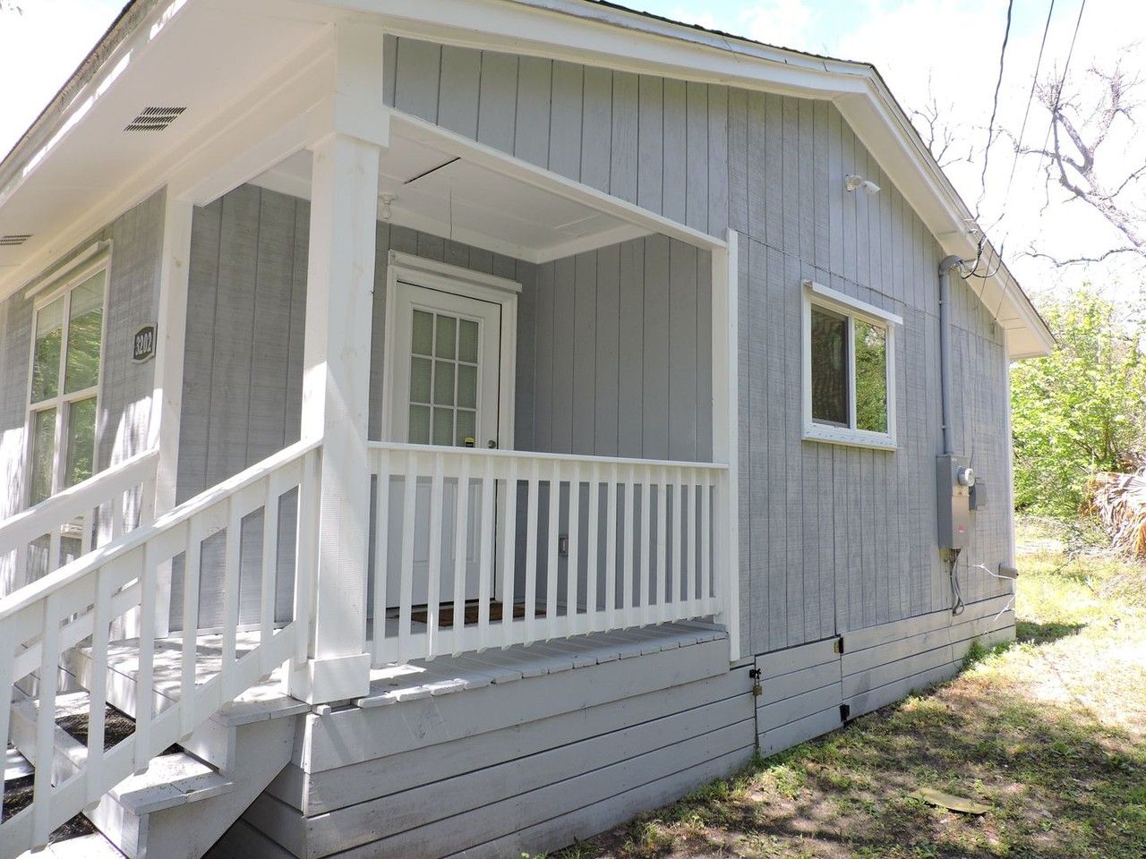 3202 W Lee St - Photo 2 of 19