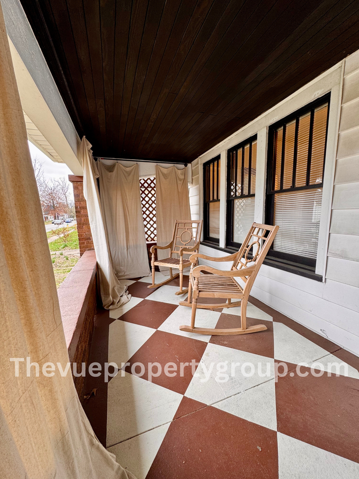 1321 S 9th St - Photo 2 of 25