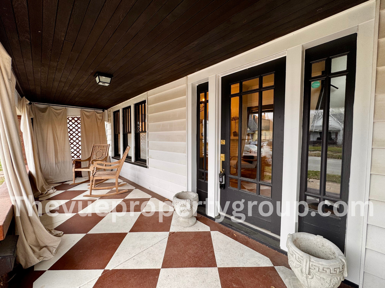 1321 S 9th St - Photo 3 of 25