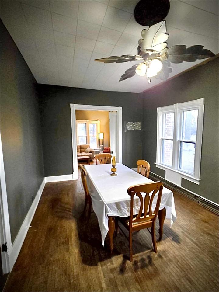 123 W Brown St #NA - Photo 2 of 3