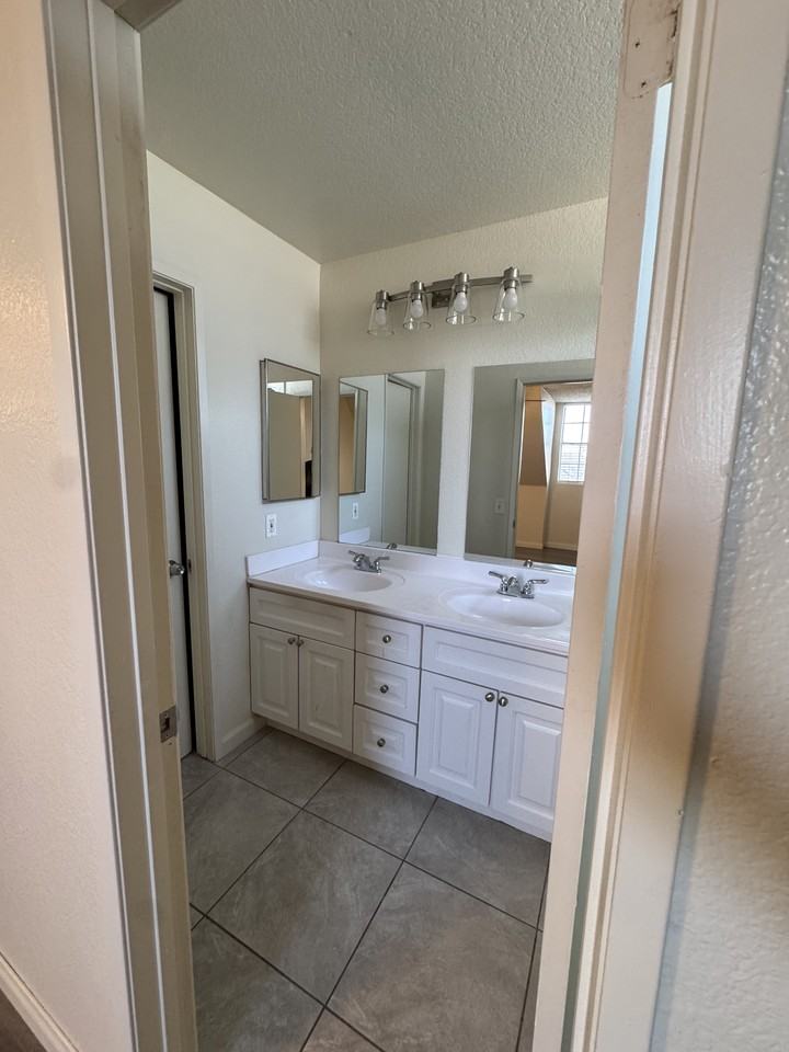 25776 Margarita St #NA - Photo 4 of 30