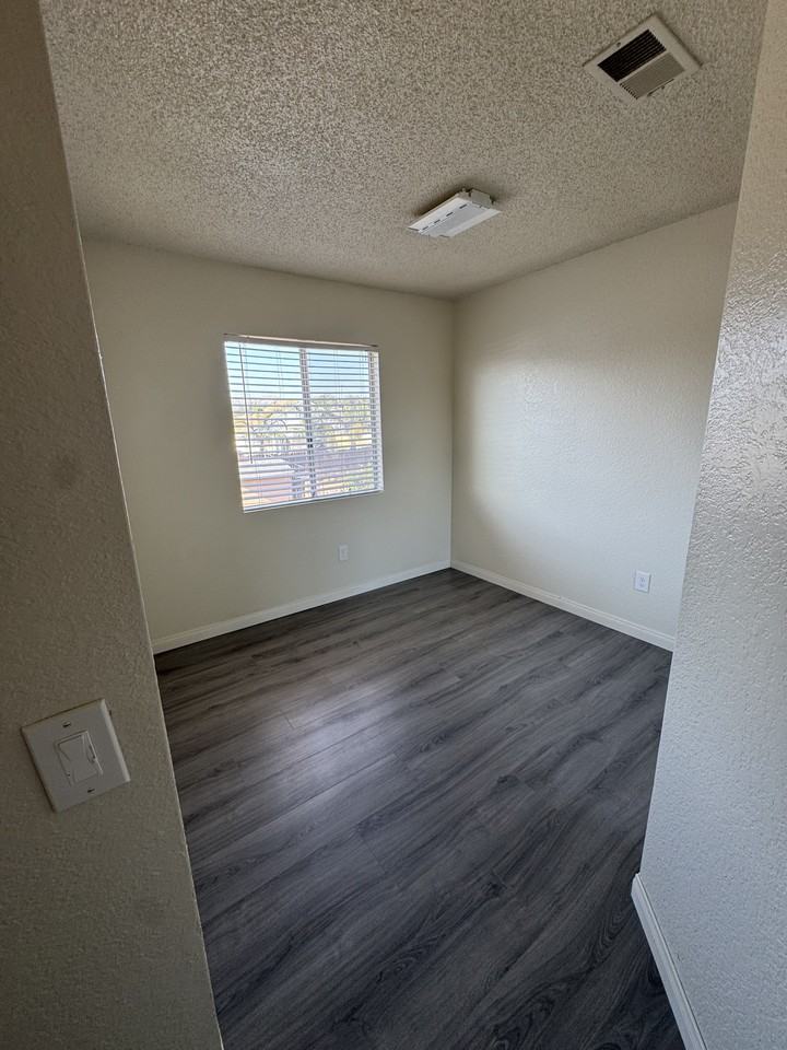 25776 Margarita St #NA - Photo 6 of 30