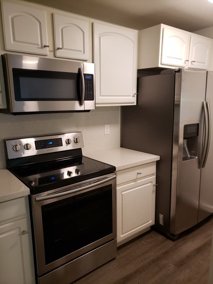 518 S 321st St #7 - Photo 3 of 14