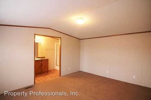 1911 Wald Rd. - Photo 2 of 13