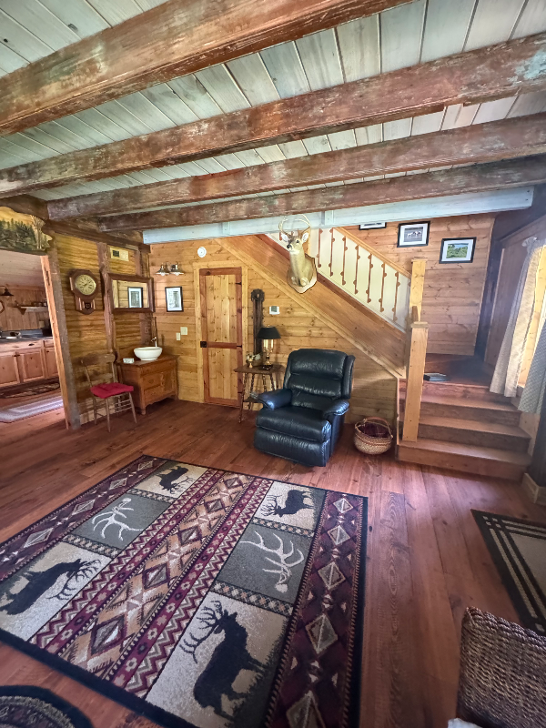 369 Lawson Rd - Photo 3 of 14