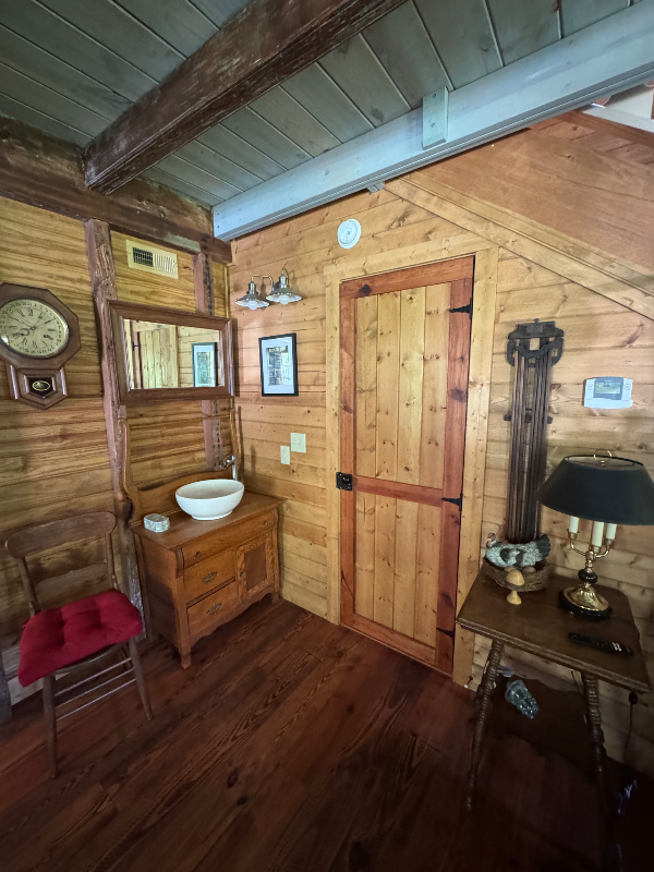 369 Lawson Rd - Photo 4 of 14