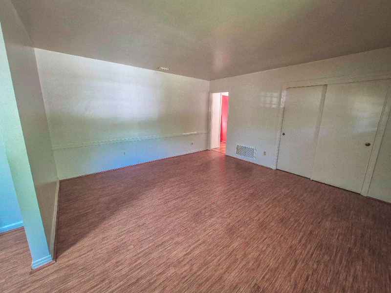 1158 Ginger Dr - Photo 2 of 13