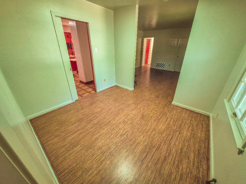 1158 Ginger Dr - Photo 3 of 13