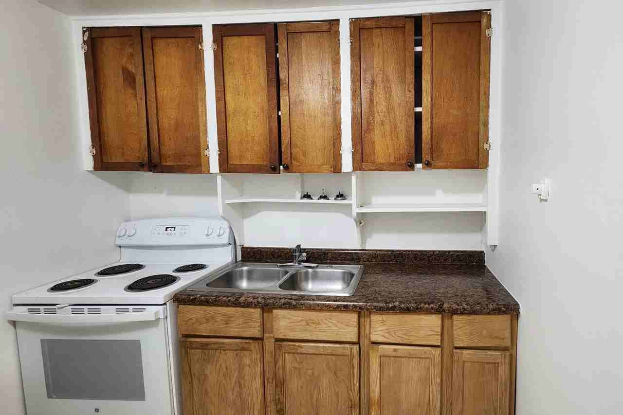 1318 1st Avenue North - Photo 3 of 9