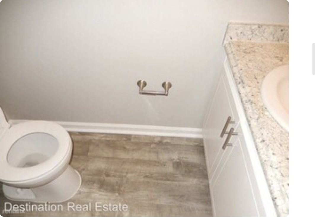 4887 Old Bainbridge Road - Photo 4 of 18