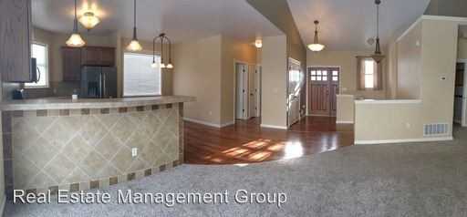 7800 Sugaree Trail - Photo 3 of 10