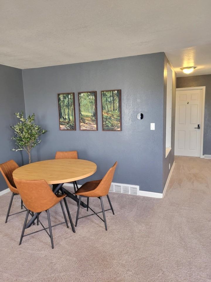 E 57th St - Photo 3 of 10