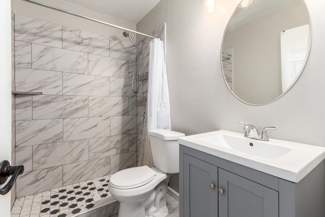 4th Ave E - Photo 2 of 10