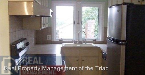 4325 Cornell Ave - Photo 3 of 9